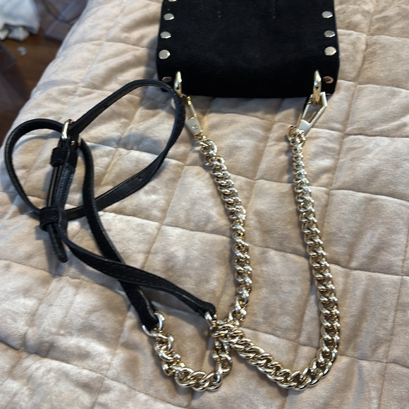 Rebecca MINKOFF black suede and gold hardware  cross body with credit card slots - Picture 5 of 5